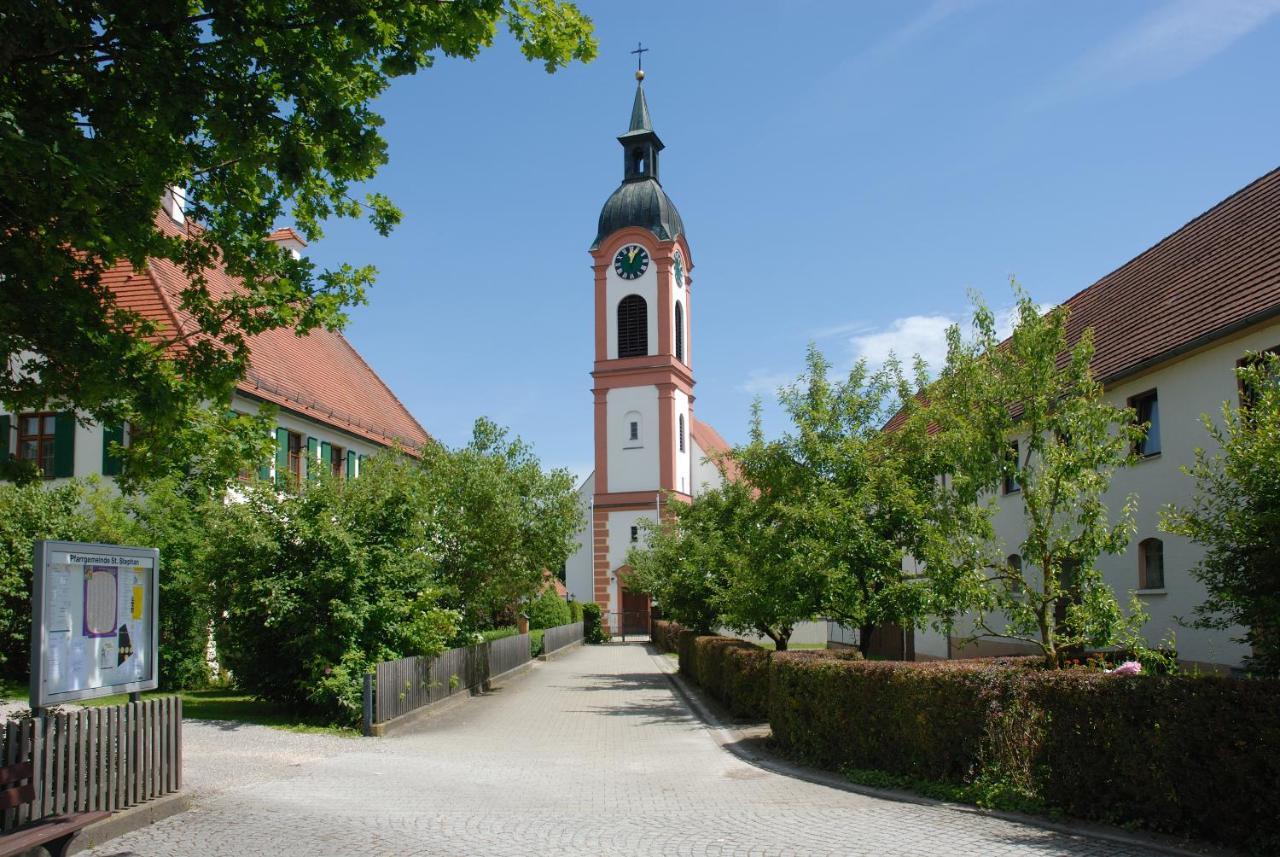 Hotel Gaestehaus Schlossbraeu Ichenhausen Zewnętrze zdjęcie